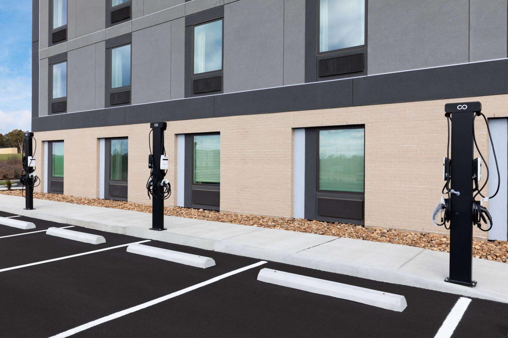 Echo Suites Extended Stay By Wyndham Nashville/ ギャラティン エクステリア 写真